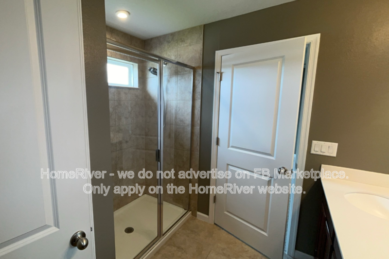 Spacious 3BR + Loft - Screened Lanai - Resort-Style Amenities property image