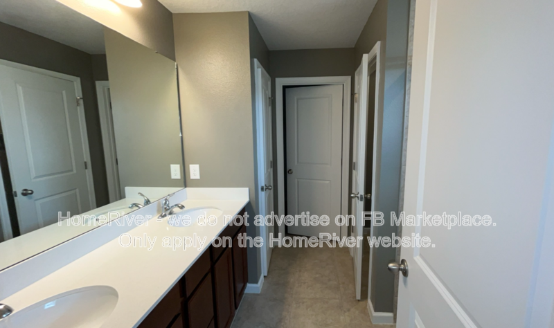 Spacious 3BR + Loft - Screened Lanai - Resort-Style Amenities property image