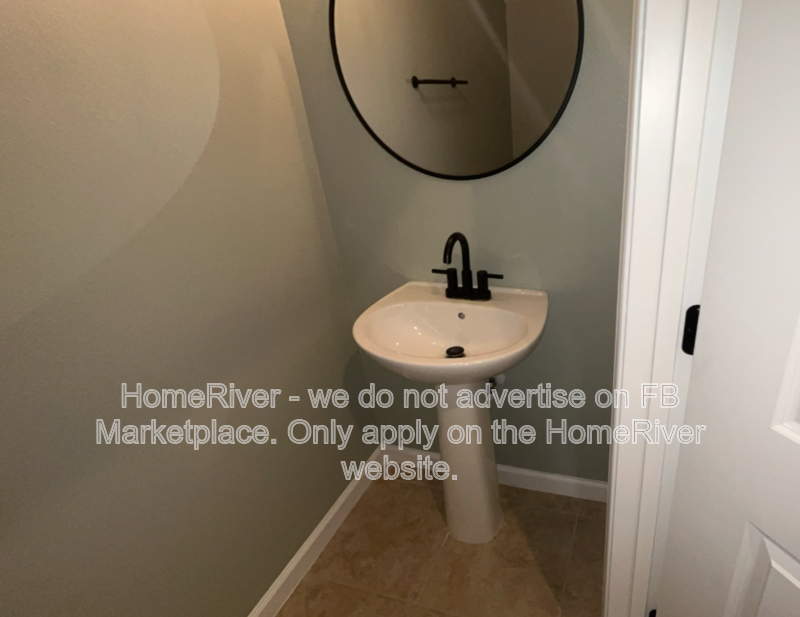 Spacious 3BR + Loft - Screened Lanai - Resort-Style Amenities property image