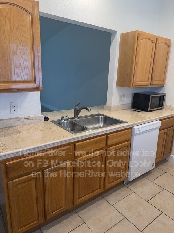 Coming Soon! - 2878 WHITNEY RD APT A CLEARWATER FL 33760 property image