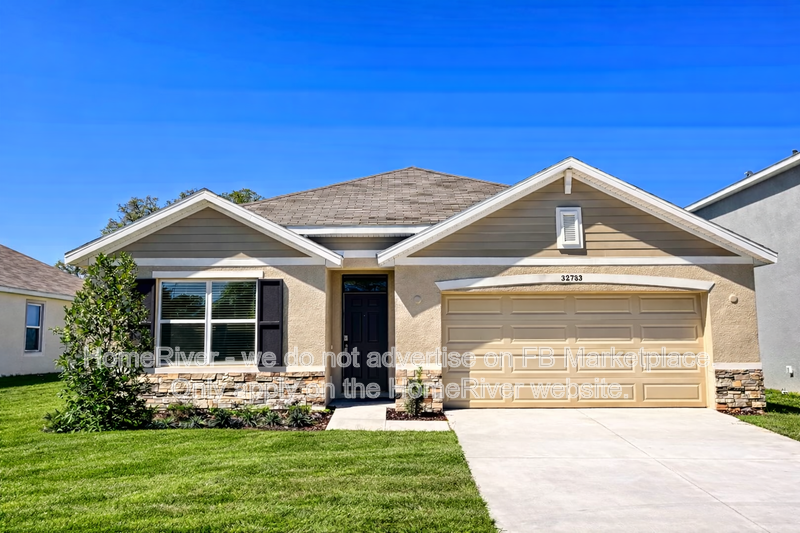 4 bedroom in Lagoon Community property image