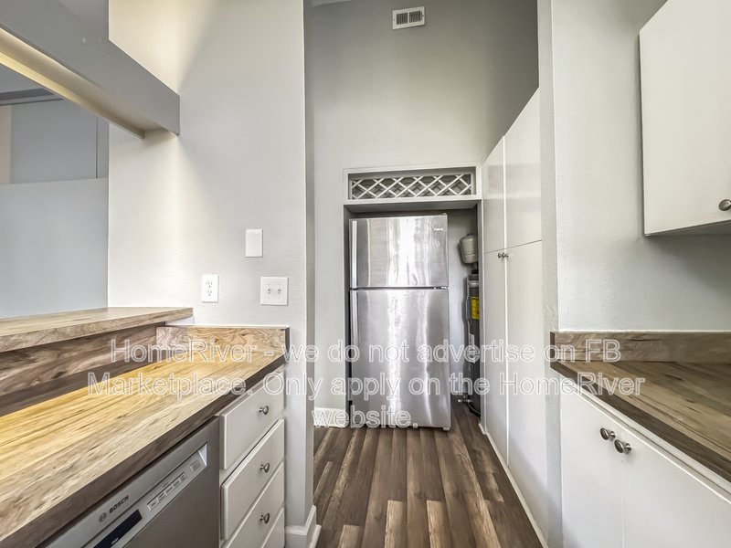 Available Now! Amazing 3 bed 2 bath home! property image
