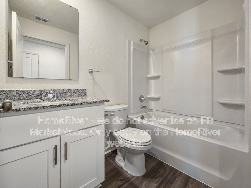 Available Now! Amazing 3 bed 2 bath home! property image