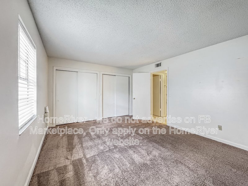 GREAT LOCATION - WATER INCLUDED - SECTION 8 ACCEPTED property image