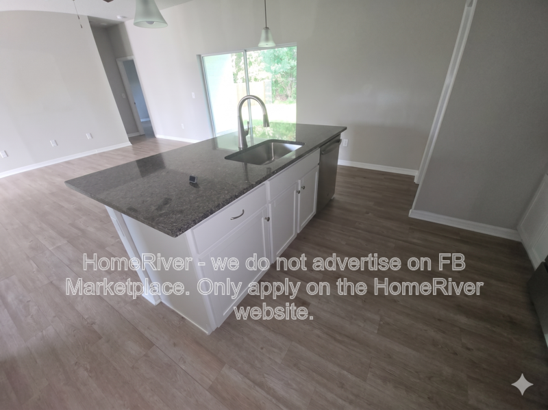3BR Home 2,500+ Sq Ft - Pet Friendly - Covered Patio property image