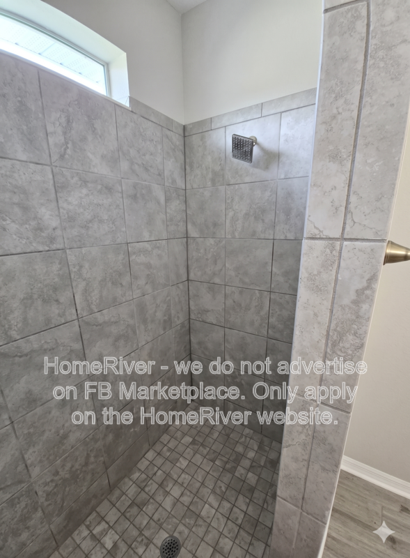 3BR Home 2,500+ Sq Ft - Pet Friendly - Covered Patio property image