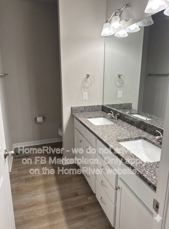 3BR Home 2,500+ Sq Ft - Pet Friendly - Covered Patio property image