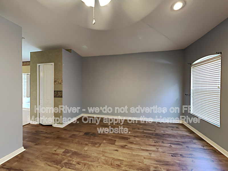 Spacious 3BR Pool Home - Pet Friendly -  Fishhawk Living property image