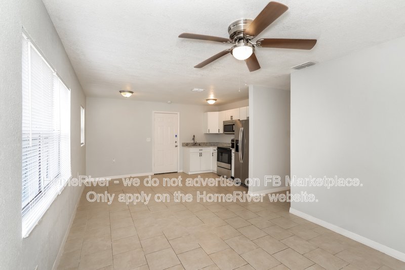 Adorable 3 bd 2 bath Single Family Home property image