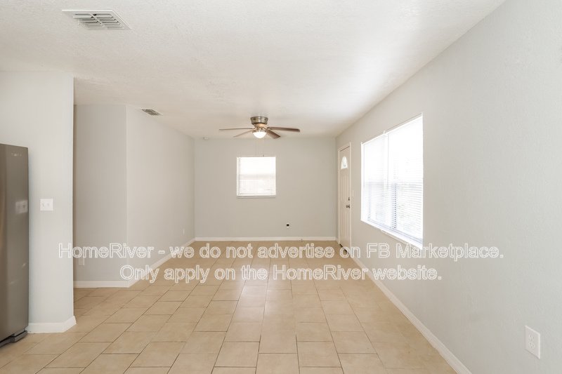 Adorable 3 bd 2 bath Single Family Home property image