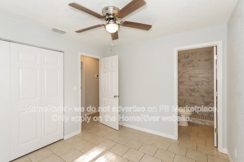 Adorable 3 bd 2 bath Single Family Home property image
