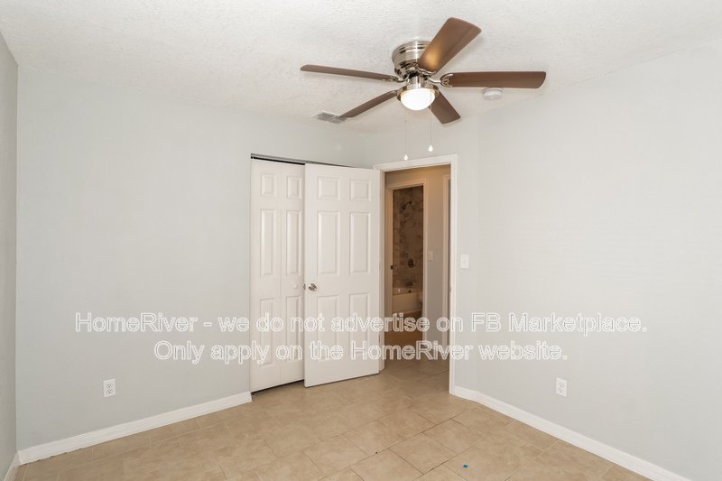 Adorable 3 bd 2 bath Single Family Home property image