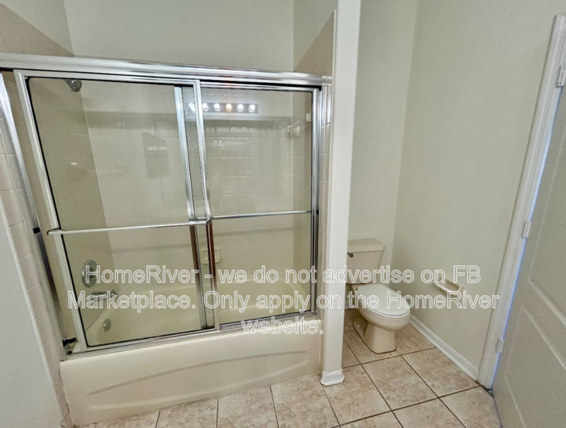 2BR Townhome - Dual Ensuite Baths + Den -  Gated Community property image