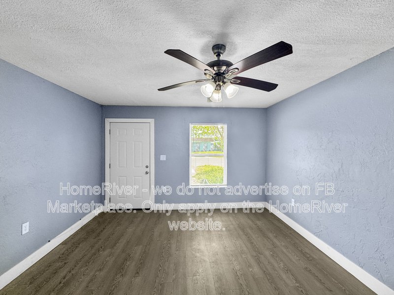 Renovated 2BR w/ Screened Lanai - Pet Friendly property image
