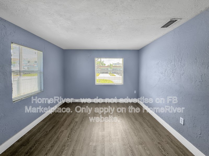 Renovated 2BR w/ Screened Lanai - Pet Friendly property image
