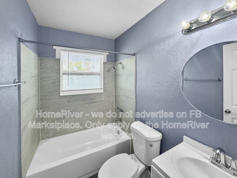 Renovated 2BR w/ Screened Lanai - Pet Friendly property image