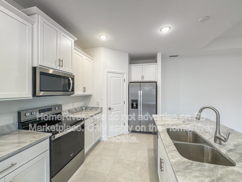 Available Now! Charming 4 bed 2 bath home! property image