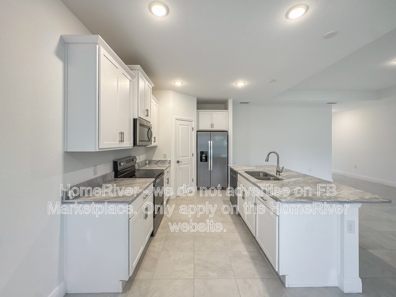 Available Now! Charming 4 bed 2 bath home! property image