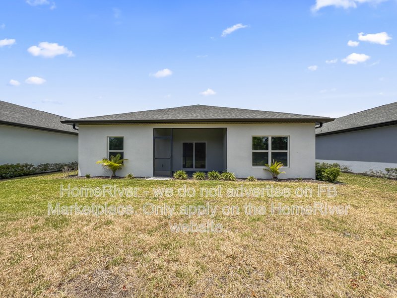 Available Now! Charming 4 bed 2 bath home! property image