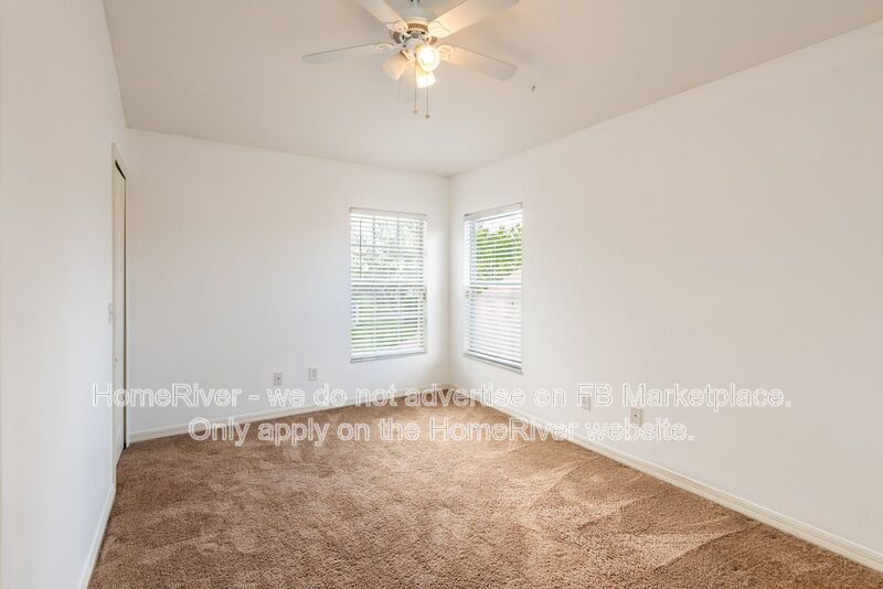 Spacious Pet-Friendly 4BR Home with Bonus Room - Loft - Screened Lanai property image