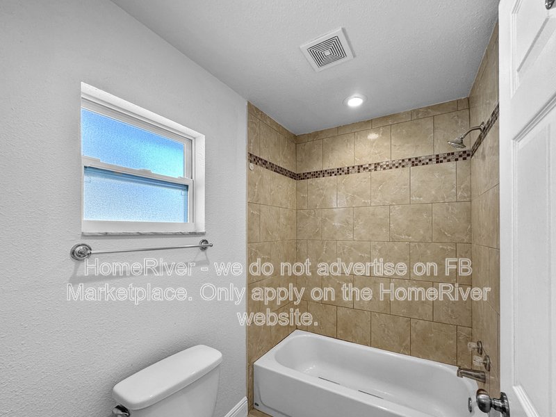 2BR Clearwater Duplex with Washer/Dryer Included property image