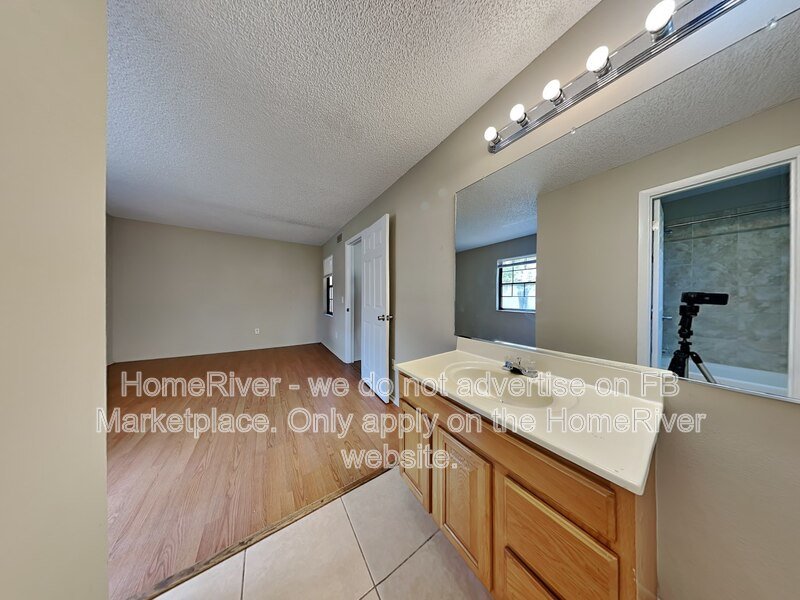 Apply Now!!! 58 Pine Trak Unit 104D property image