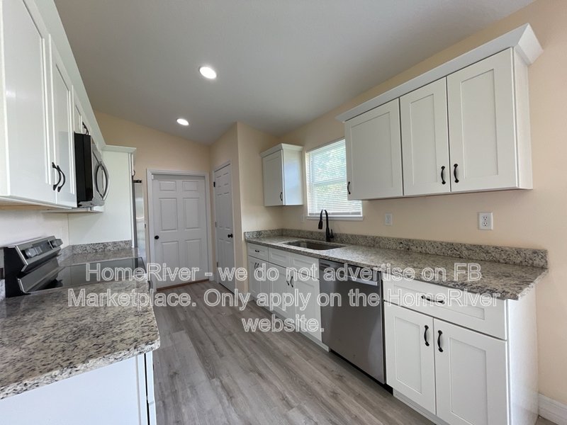 APPLY NOW!!! 16910 SW 27TH AVE, property image