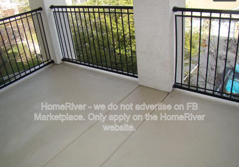 Upgraded 2/2 Condo on the 2nd floor in Mosaic! property image