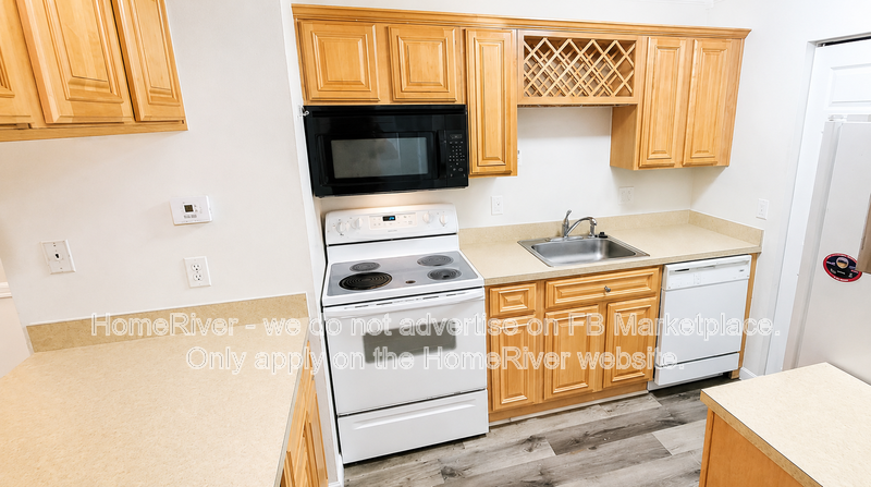 Screened Porch | Washer and Dryer | Community Pool Pet Friendly property image