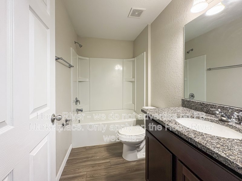 Apply now!!! 71 Spring Loop property image