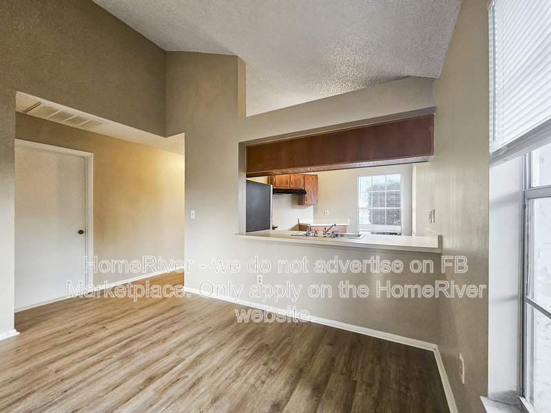Attached Garage | Screened Porch | Private Yard | Vinyl Flooring property image