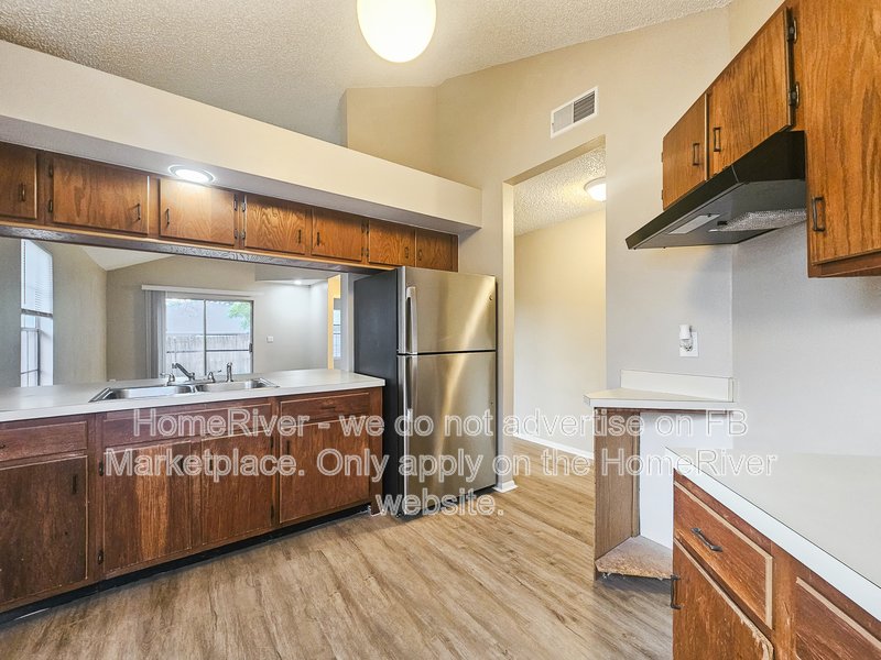 Attached Garage | Screened Porch | Private Yard | Vinyl Flooring property image