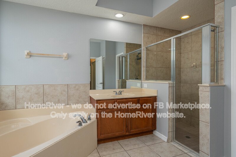 Spacious 4BR Home | 3-Car Garage, Fenced Yard | No Carpet! property image