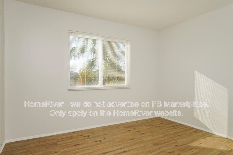 Available Now | Pets Welcome | 4 beds | Screened in Lanai property image