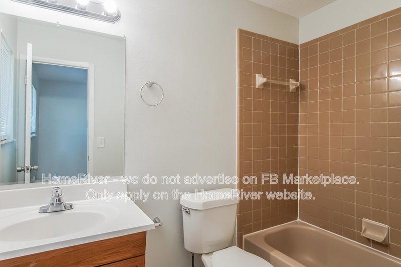 Available Now | Pets Welcome | 4 beds | Screened in Lanai property image