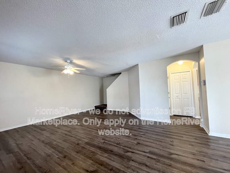 Water front &amp;amp;amp;amp; Gated Community 7344 E Bank Dr Tampa, FL 33617 property image