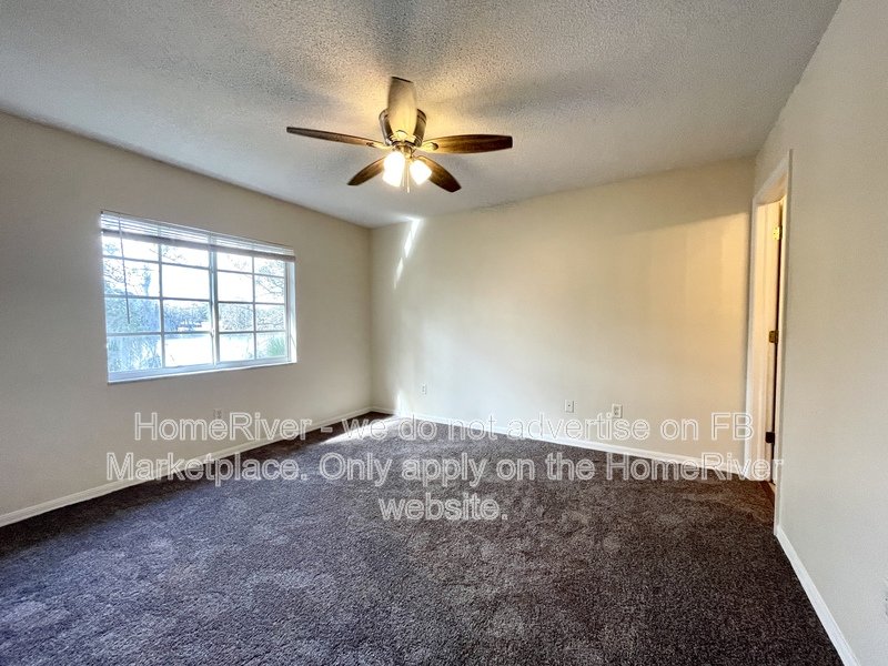 Water front &amp;amp;amp;amp; Gated Community 7344 E Bank Dr Tampa, FL 33617 property image