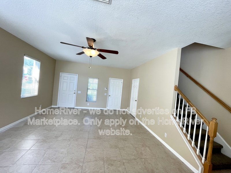 Spacious 4 bedroom home is St Petersburg property image