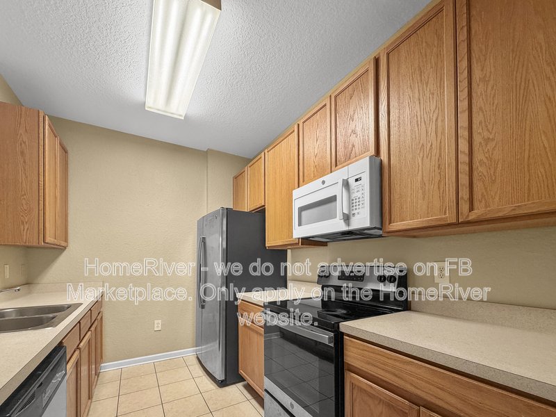 Available NOW! 8775 Sartori St Apt 109 property image