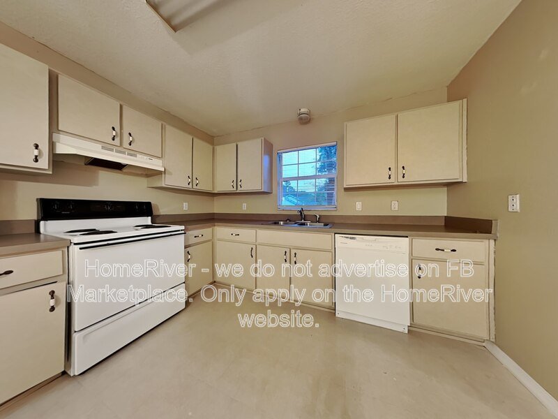 Do Not Miss Out! - 1 Juniper Track Dr  Ocala, FL 34480 property image