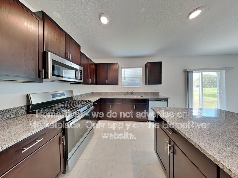4 Bed | 3 Bath | Clubhouse | Pool property image