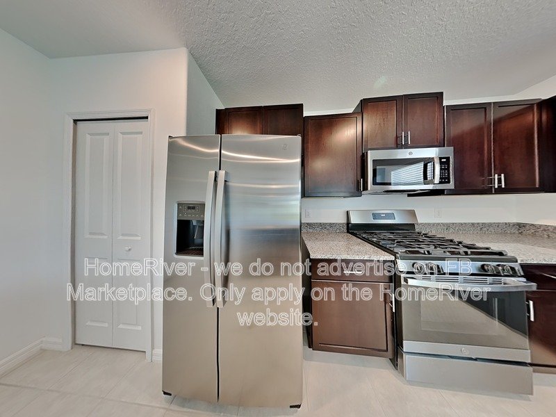 4 Bed | 3 Bath | Clubhouse | Pool property image