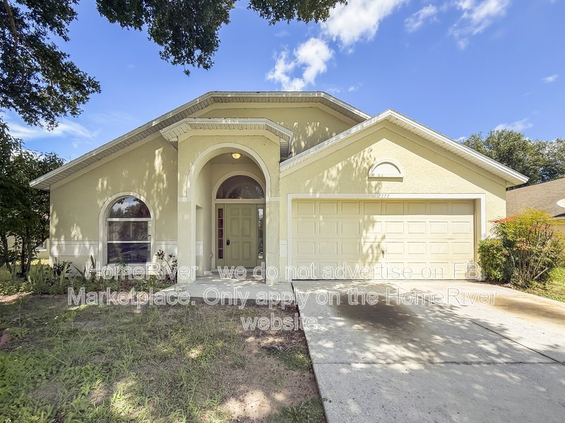 Do Not Miss Out! - 2272 MERRY RD, TAVARES FL 32778 property image