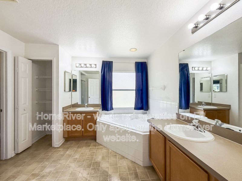Do Not Miss Out! - 2272 MERRY RD, TAVARES FL 32778 property image