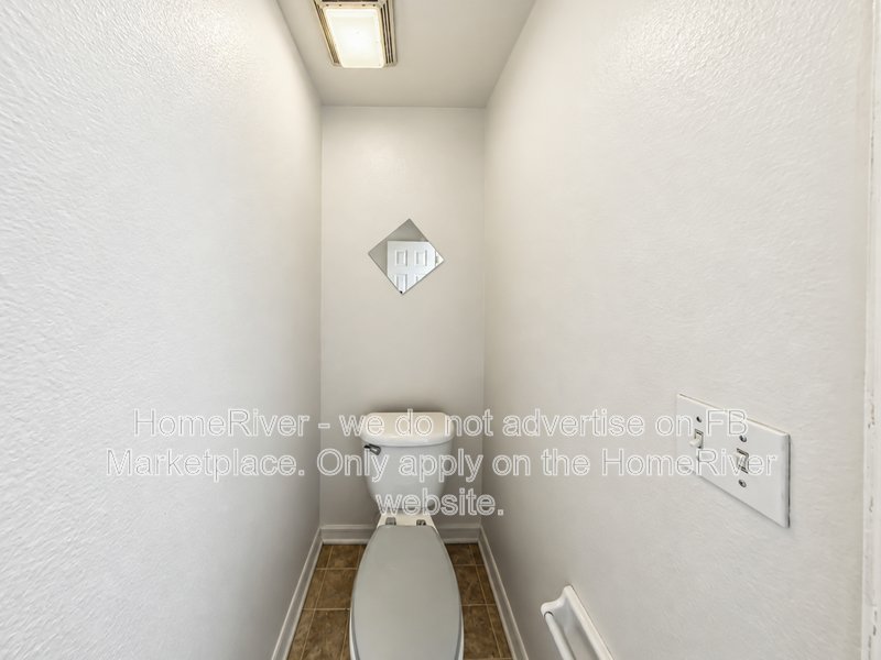 Do Not Miss Out! - 2272 MERRY RD, TAVARES FL 32778 property image