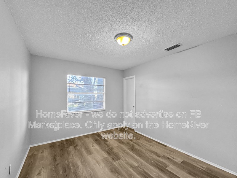 One Month Free-903 63rd 2 Bedroom Duplex for Rent property image