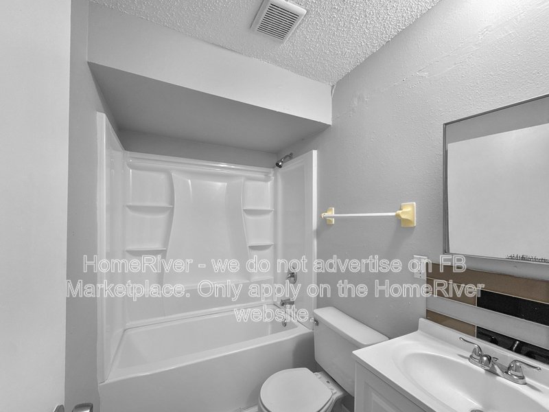 One Month Free-903 63rd 2 Bedroom Duplex for Rent property image
