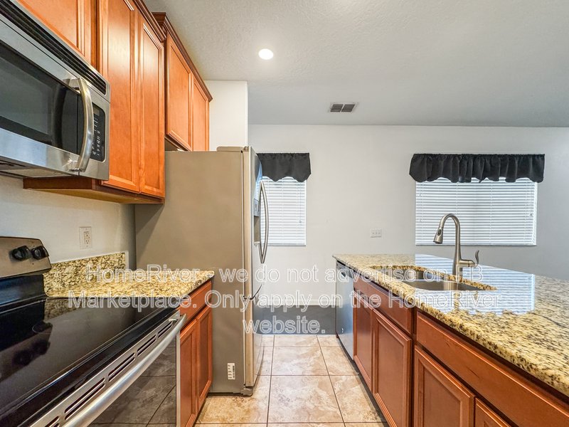 3 Bed | 3 Bath | Pet-Friendly | Wesley Chapel property image