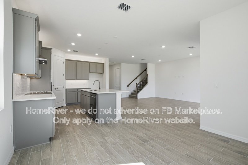 Pet Friendly | 2 Car Garage | Covered Patio | Spacious Living Area property image