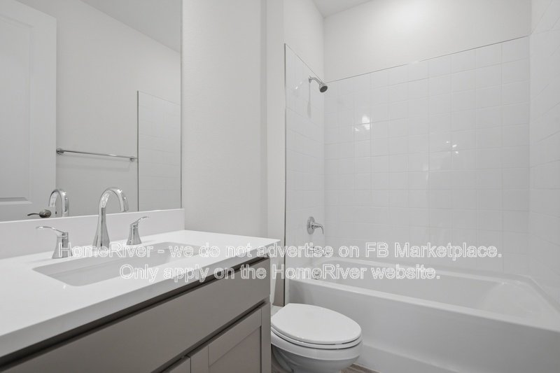 Pet Friendly | 2 Car Garage | Covered Patio | Spacious Living Area property image